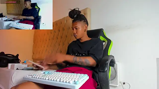 Snapshot of blackdirty420 chatting on September 2025 06:40:01 PM blackdirty420 online show from September 2025 06:40:01 PM