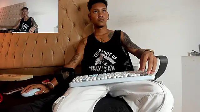 Snapshot of blackdirty420 chatting on September 2025 09:15:01 PM blackdirty420 online show from September 2025 09:15:01 PM