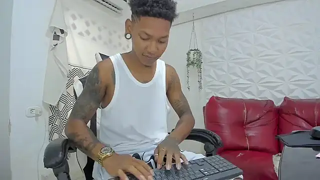 Snapshot of blackdirty420 chatting on October 2025 07:02:01 PM blackdirty420 online show from October 2025 07:02:01 PM