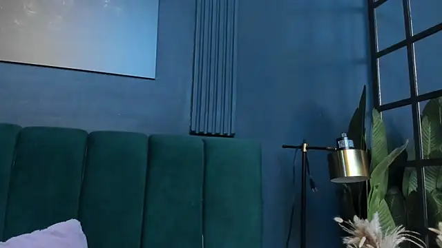 Snapshot of scarlet_edwars chatting on October 2025 07:49:01 PM scarlet edwars online show from October 2025 07:49:01 PM