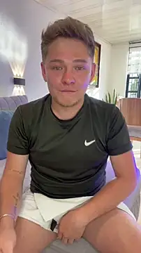 Angel Montiell online show from October 2025 09:15:02 PM