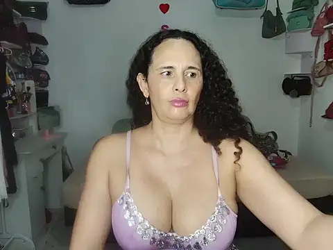 Snapshot of Shakirita chatting on July 2026 03:22:01 AM Shakirita online show from July 2026 03:22:01 AM