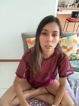 Alicee10 online show from October 2025 05:32:01 PM