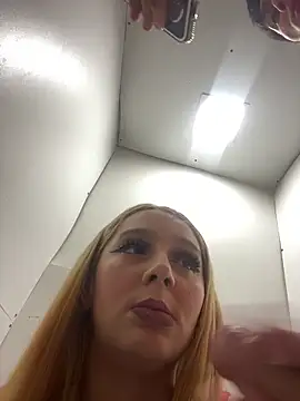 Snapshot of hotamanda01 chatting on October 2025 06:06:01 PM hotamanda01 online show from October 2025 06:06:01 PM