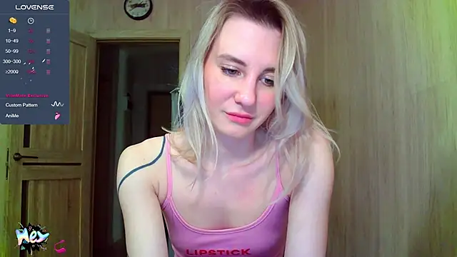 Snapshot of Caramel_piegirl chatting on October 2025 08:27:02 PM Caramel piegirl online show from October 2025 08:27:02 PM