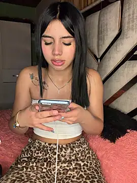 Laura-Khalifa online show from February 2026 07:35:01 AM