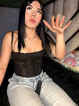 Laura-Khalifa online show from May 2026 04:30:02 AM