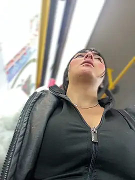 Dulce  Boyd online show from December 2025 01:05:02 PM