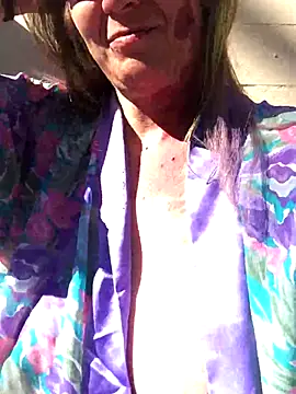 Snapshot of Smilefame123 chatting on November 2025 04:34:02 PM Smilefame123 online show from November 2025 04:34:02 PM