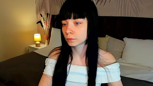SkinyJoyce online show from February 2025 08:54:02 AM