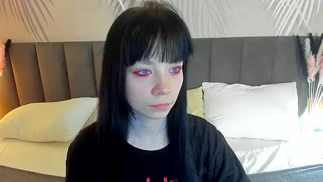 SkinyJoyce online show from February 2025 08:17:01 AM