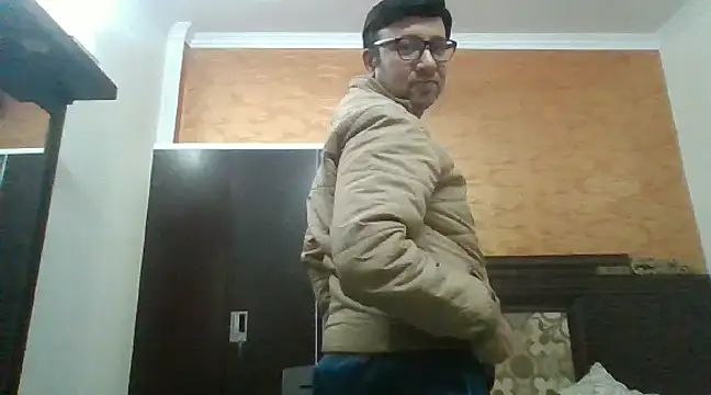 innocentboy1987 online show from March 2025 06:53:02 AM