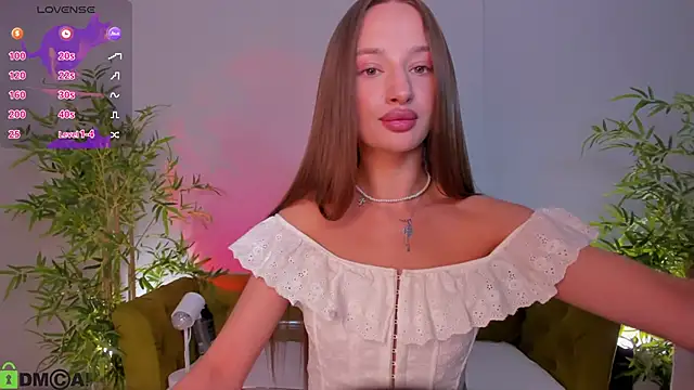 Snapshot of miiss__lulu chatting on June 2026 12:47:01 AM miiss lulu online show from June 2026 12:47:01 AM
