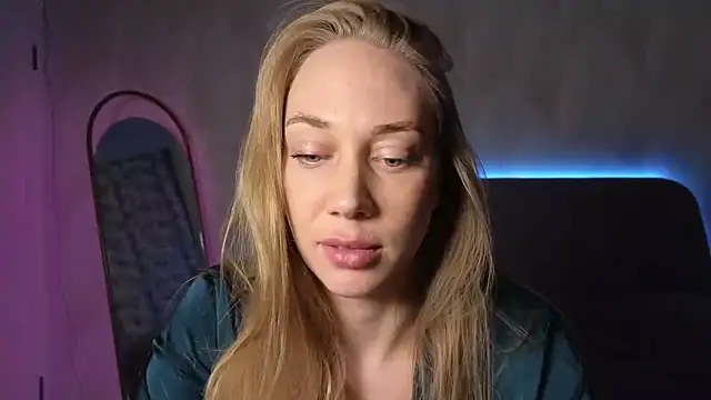 Snapshot of Engel_13 chatting on October 2025 07:12:02 PM Engel 13 online show from October 2025 07:12:02 PM