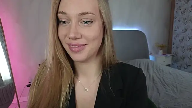 Snapshot of Engel_13 chatting on October 2025 12:16:02 PM Engel 13 online show from October 2025 12:16:02 PM