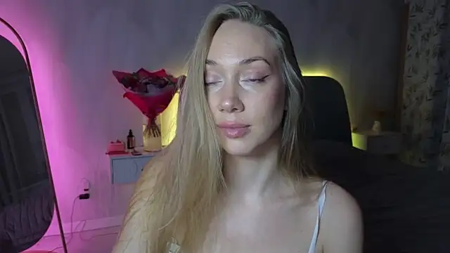 Snapshot of Engel_13 chatting on October 2025 04:40:02 PM Engel 13 online show from October 2025 04:40:02 PM