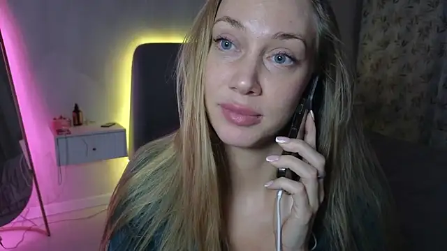 Snapshot of Engel_13 chatting on October 2025 07:43:01 PM Engel 13 online show from October 2025 07:43:01 PM