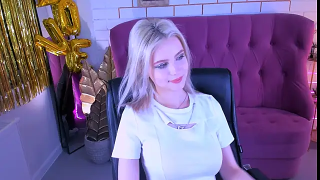 LeonaStane online show from March 2025 07:59:02 PM