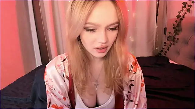 MiaRanki online show from April 2026 09:48:01 PM