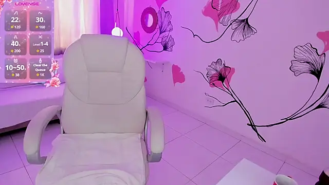 Isabela Fiorelli online show from April 2026 12:49:01 PM