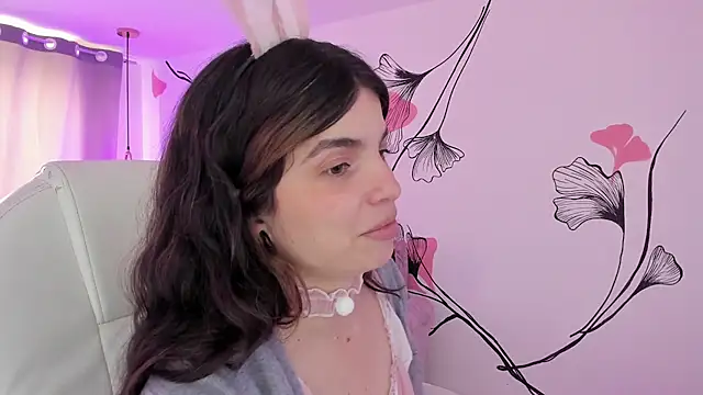 Isabela Fiorelli online show from April 2026 06:10:01 PM