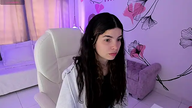 Isabela Fiorelli online show from June 2026 01:55:02 PM