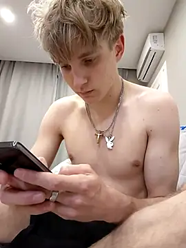 Snapshot of And25bn chatting on October 2025 02:00:01 AM And25bn online show from October 2025 02:00:01 AM