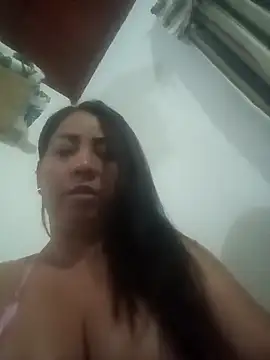 Snapshot of Michelle__taylor chatting on March 2025 01:59:01 AM Michelle taylor online show from March 2025 01:59:01 AM