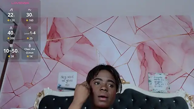 LindaBird online show from February 2026 12:55:01 PM