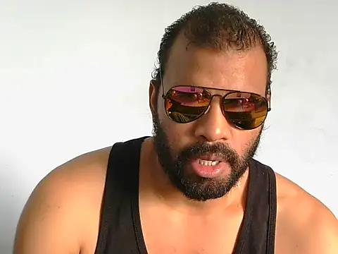 YOX22 online show from April 2026 07:06:01 PM