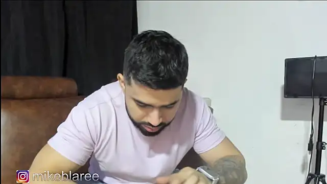 mikeblaree online show from November 2025 04:57:02 PM