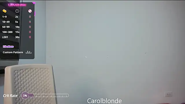 Snapshot of Carolblonde chatting on February 2025 03:55:02 AM Carolblonde online show from February 2025 03:55:02 AM