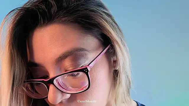 Carolblonde online show from March 2026 11:46:01 PM