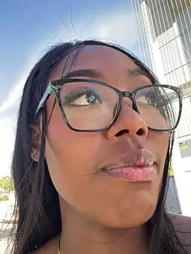 Snapshot of ThianaLopez chatting on September 2025 09:23:02 AM ThianaLopez online show from September 2025 09:23:02 AM