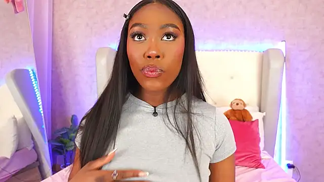 ThianaLopez online show from April 2026 08:44:02 PM