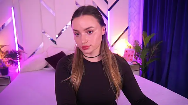 LindsieGreyy online show from November 2025 09:31:01 AM