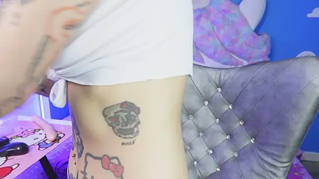 miss   angel online show from October 2025 06:08:01 PM