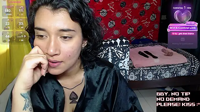 Robin H00t online show from March 2025 09:10:02 PM