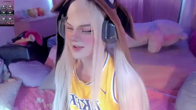 Snapshot of Angelica_Reborn chatting on October 2025 06:19:01 PM Angelica Reborn online show from October 2025 06:19:01 PM