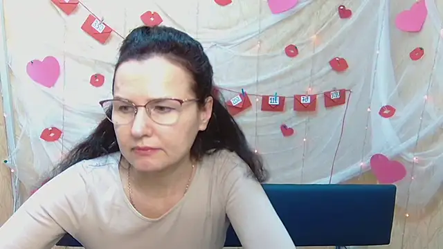 Miroslava Happi online show from February 2025 09:34:02 AM