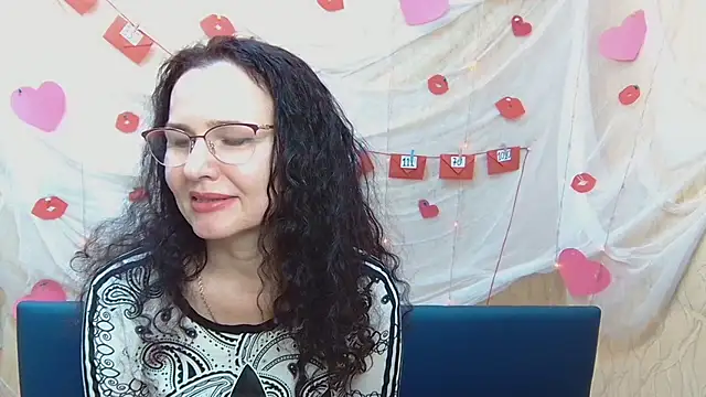 Miroslava Happi online show from February 2025 09:28:01 AM