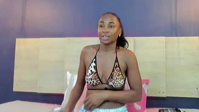 Nathy Ross online show from March 2025 01:00:02 AM