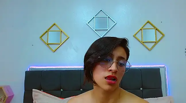 julieth garcia 1 online show from February 2025 10:47:02 PM