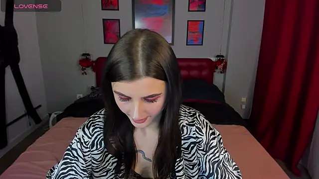 Snapshot of EmmaOlsen4u chatting on March 2025 07:41:01 AM EmmaOlsen4u online show from March 2025 07:41:01 AM
