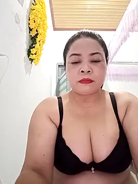 Snapshot of Baby-bigtits2024 chatting on February 2025 01:11:02 PM Baby-bigtits2024 online show from February 2025 01:11:02 PM