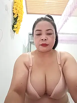 Snapshot of Baby-bigtits2024 chatting on February 2025 02:08:01 PM Baby-bigtits2024 online show from February 2025 02:08:01 PM