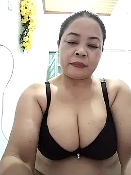 Snapshot of Baby-bigtits2024 chatting on September 2025 01:11:02 PM Baby-bigtits2024 online show from September 2025 01:11:02 PM