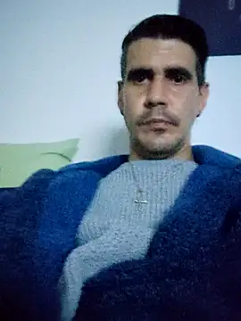 halfArabhalfspanish online show from February 2025 10:48:02 PM