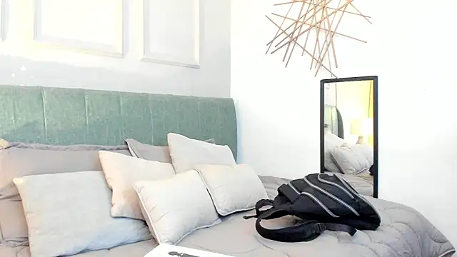 elizabeth 20 online show from January 2026 07:28:01 PM