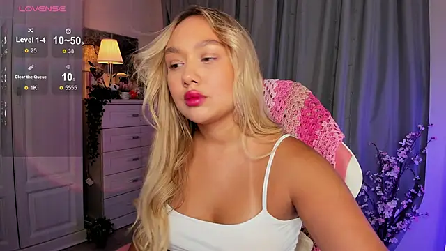  Loneve   online show from October 2025 01:54:01 PM